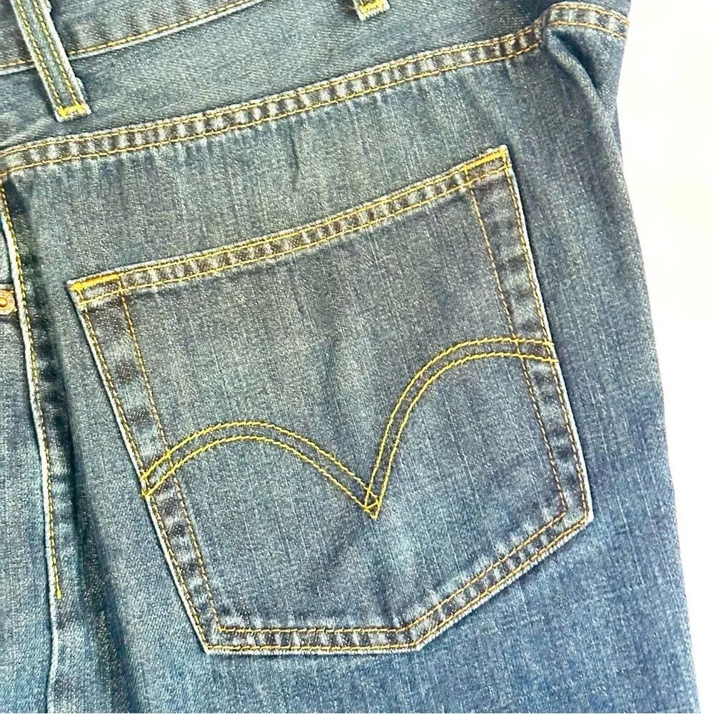 Men’s Levi’s Denim Shorts Sz 42 - Picture 3 of 5